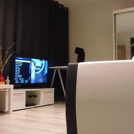 City Center Apartment 45M, 1 Bedroom And 1 Living Room With Kitchen Plus Bathroom, A Perfect Family Friendly Place Or For Home Office And A Longer Stay, A Proper Office Desk With Business Chair Provided, 100M From Market Square And Vistula River Grudziądz Eksteriør bilde