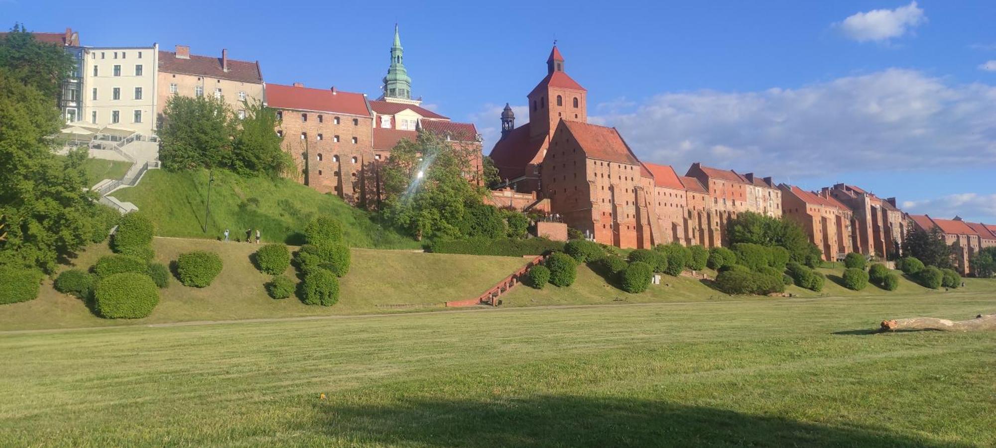 City Center Apartment 45M, 1 Bedroom And 1 Living Room With Kitchen Plus Bathroom, A Perfect Family Friendly Place Or For Home Office And A Longer Stay, A Proper Office Desk With Business Chair Provided, 100M From Market Square And Vistula River Grudziądz Eksteriør bilde